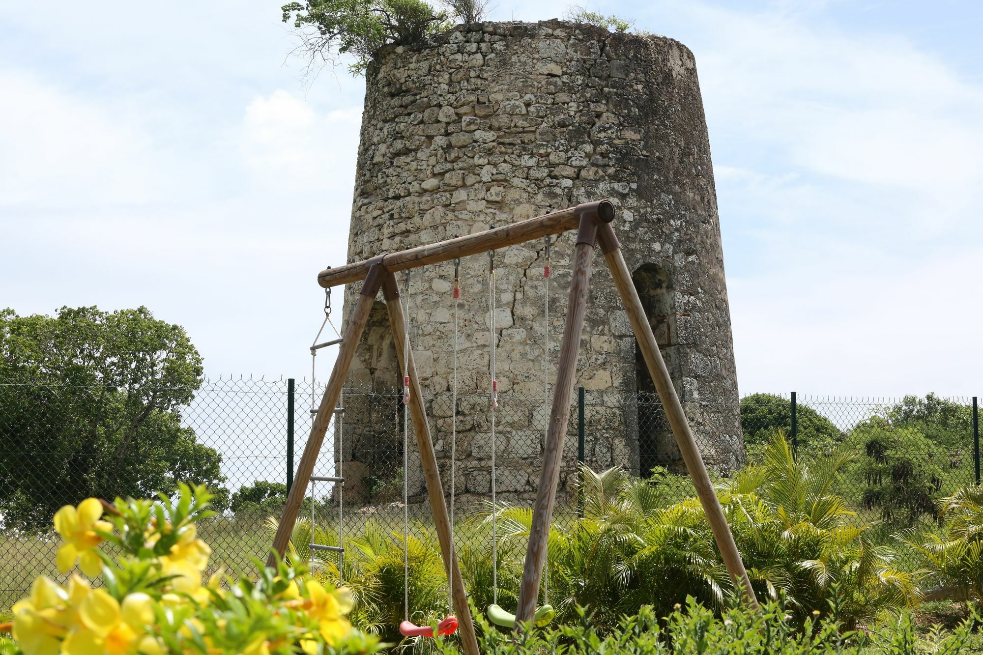 Вилла Les Palmes Du Moulin Saint-Louis Экстерьер фото